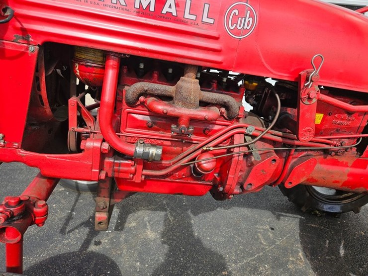 #2508-•-farmall-cub-tractor-image-14