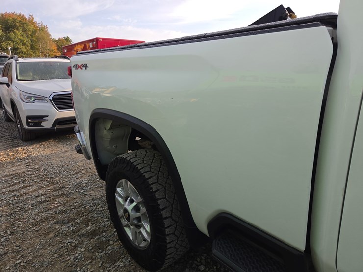 2022-chevrolet-2500-image-15
