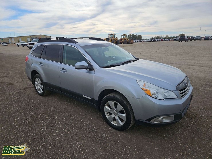 2012-subaru-outback-image-2