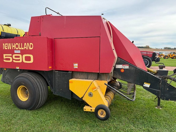 1999-new-holland-590-image-17