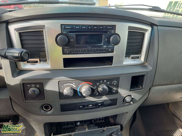 2009-dodge-ram-2500-image-18