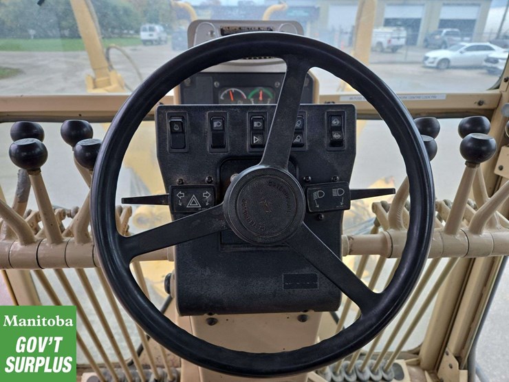 2004-caterpillar-140h-image-18
