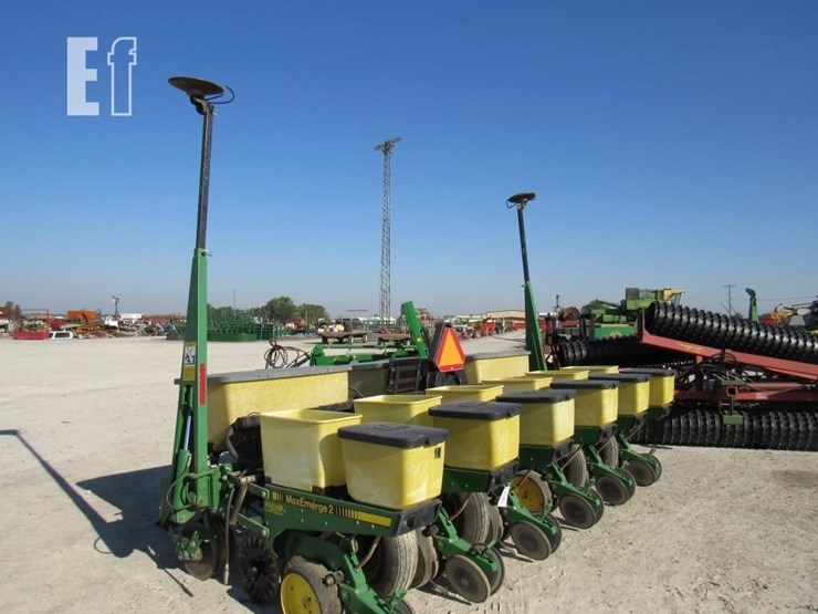 john-deere-7200-image-1