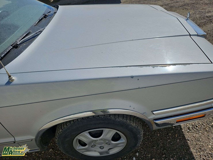 1989-chrysler-new-yorker-image-30