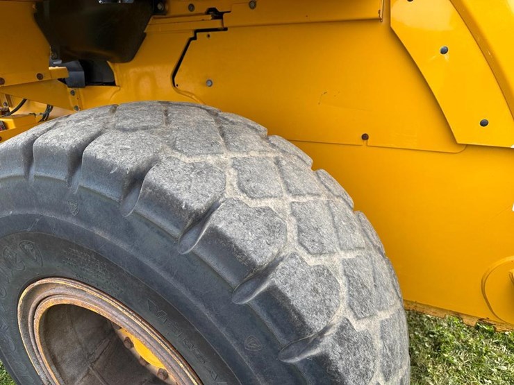 caterpillar-938m-image-7