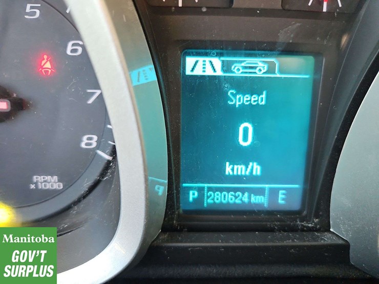 2017-chevrolet-equinox-image-28