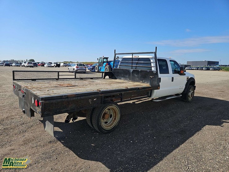 2010-ford-f550-image-4