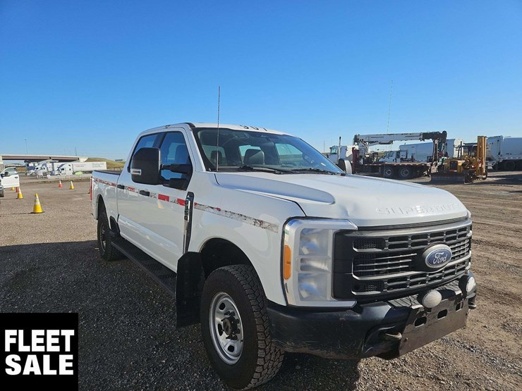 2023-ford-f350-image-2