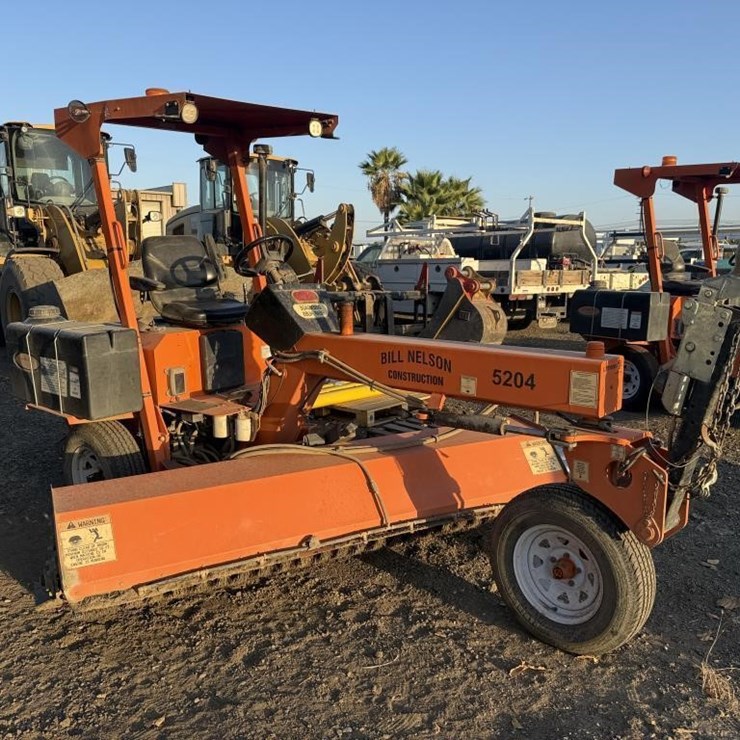 Lay-Mor SM-300 3 Wheel Broom