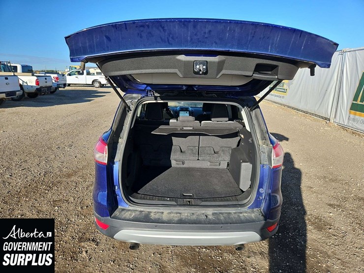 2016-ford-escape-se-image-15