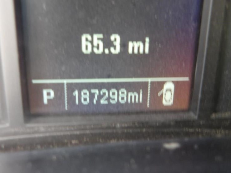2015-chevrolet-2500-image-17