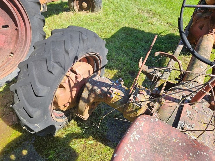 #2527-•-bf-avery-tractor-image-21