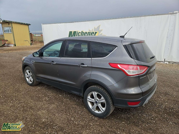 2014-ford-escape-se-image-2