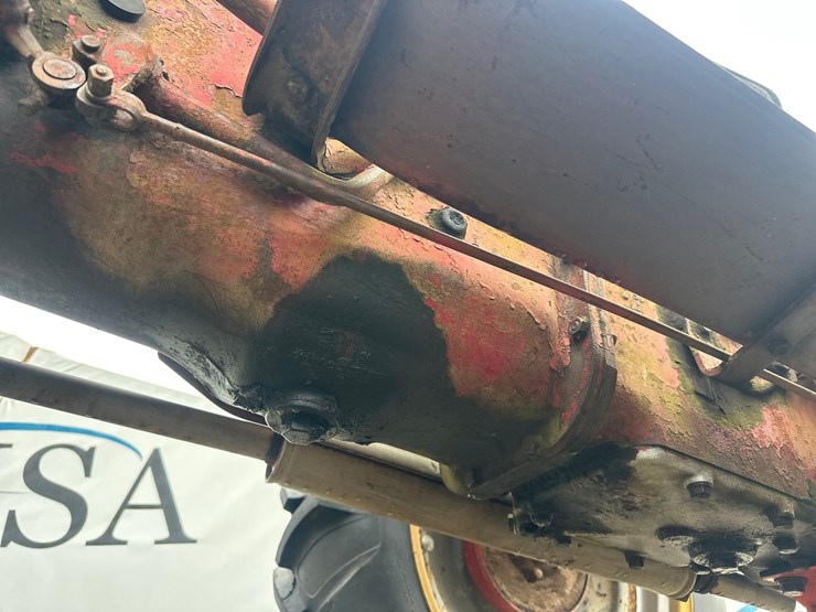 ford-8n-image-32