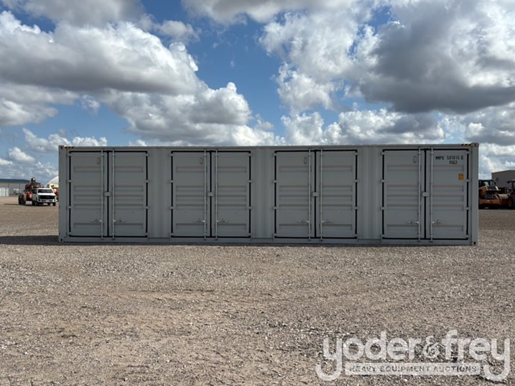 2026-40'-multi-door-container,-4-door,-lock-box,-side-forklift-pockets-image-2
