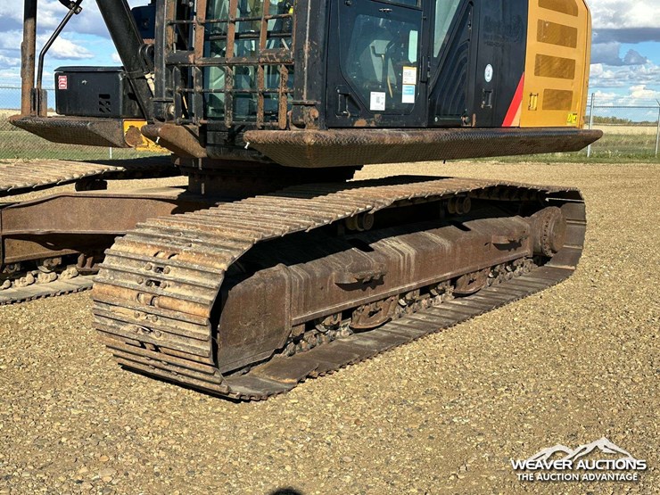 caterpillar-324e-image-29