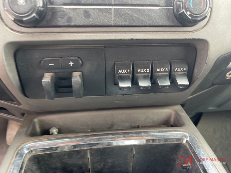 2012-ford-f350-xlt-image-35