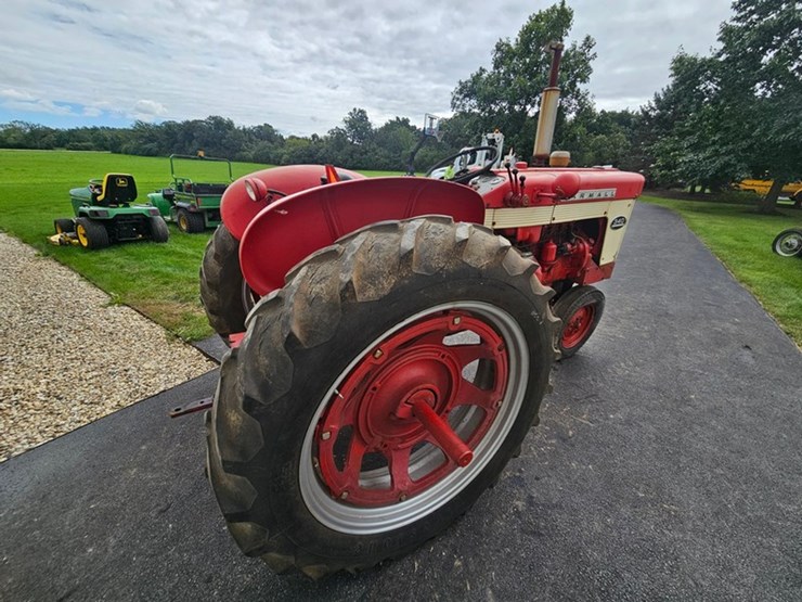 #2509-•-1959-farmall-340-tractor-image-5