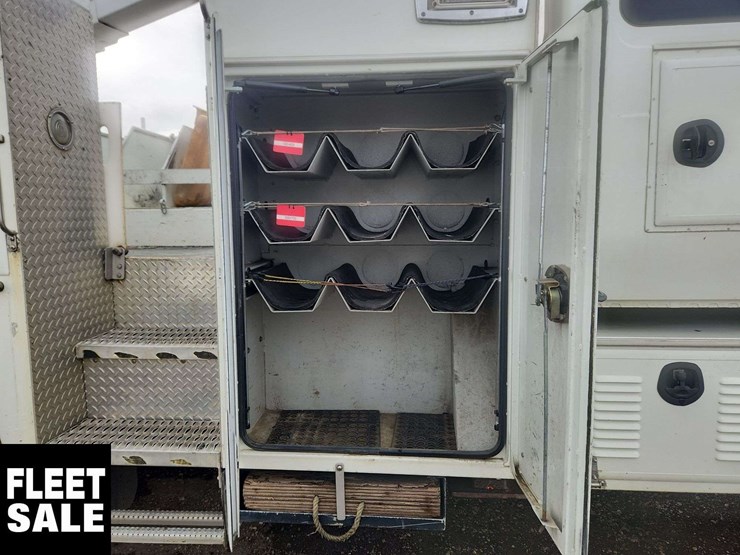 2013-international-durastar-4400-image-45
