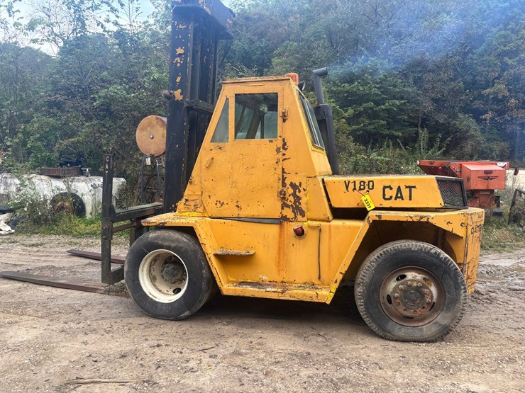 caterpillar-v180-image-16