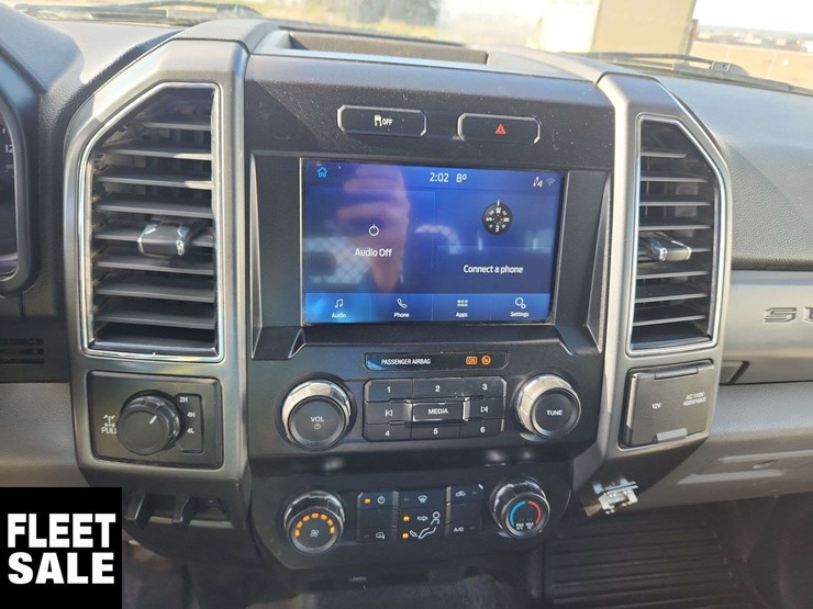 2021-ford-f350-image-19
