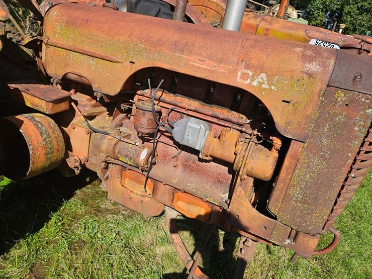 #2525-•-case-tractor-image-12