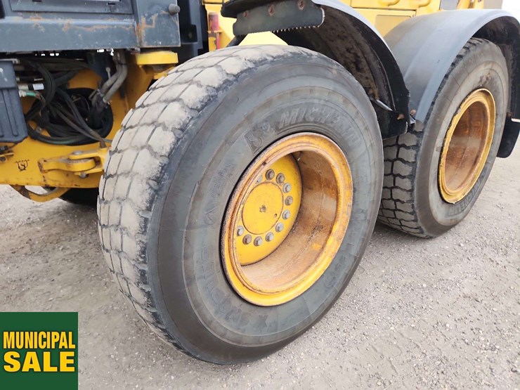 2012-deere-770gp-image-22