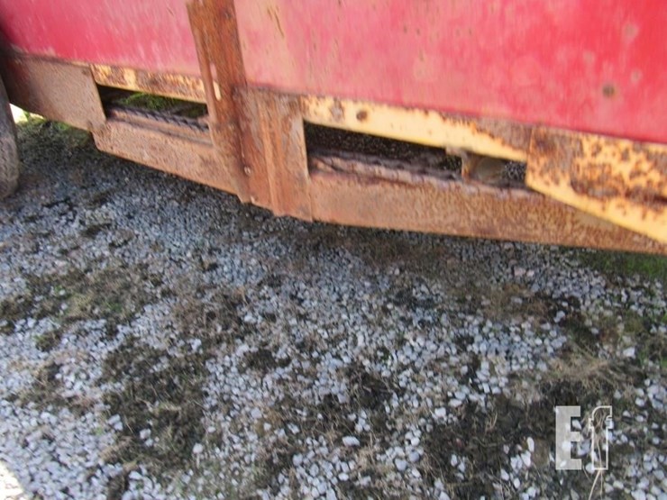 new-holland-516-image-2