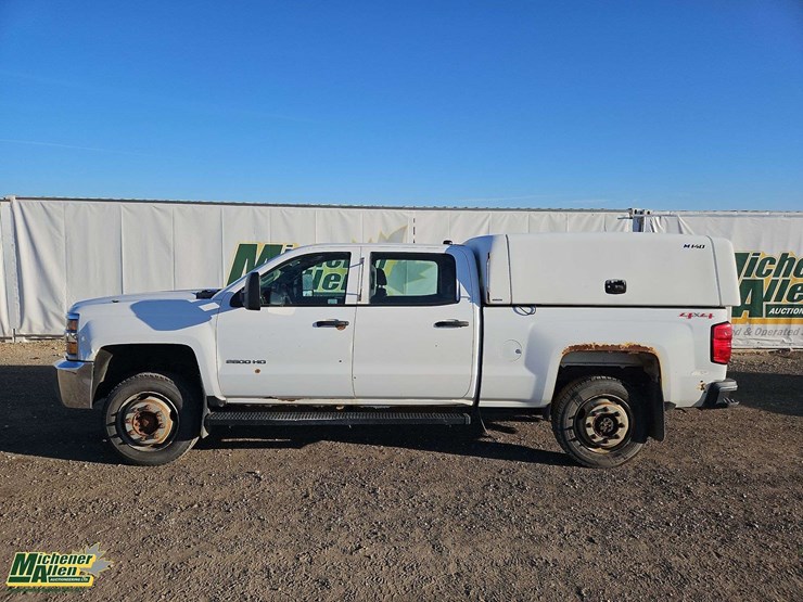 2015-chevrolet-silverado-2500hd-image-5