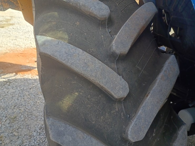 2021-new-holland-ts6.110-image-91