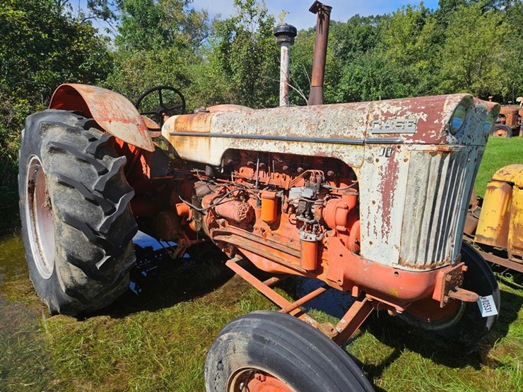 #2531-•-case-900-tractor-image-39