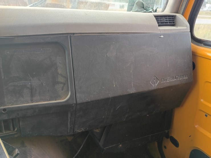 2000-international-4900-image-37