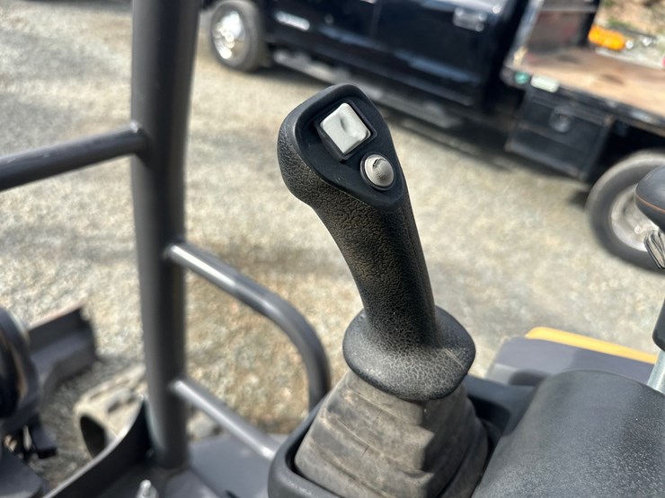 volvo-ec27d-image-36