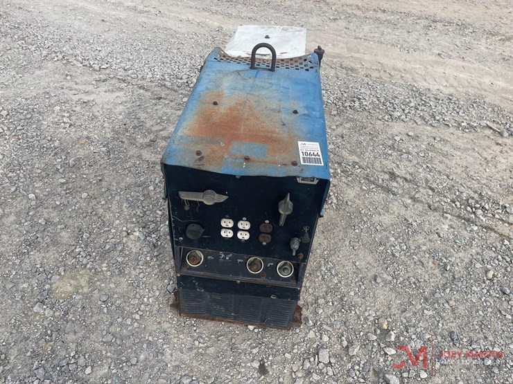 miller-bobcat-225g-image-3