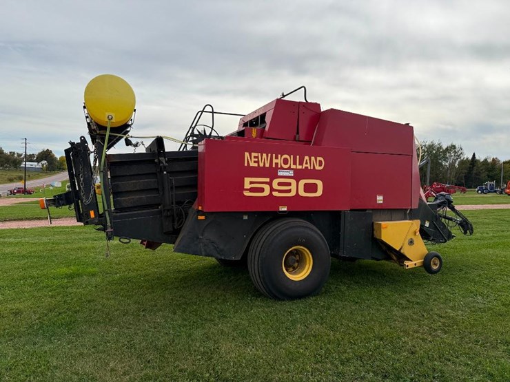 1999-new-holland-590-image-4