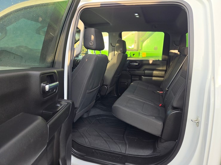 2022-chevrolet-2500-image-39