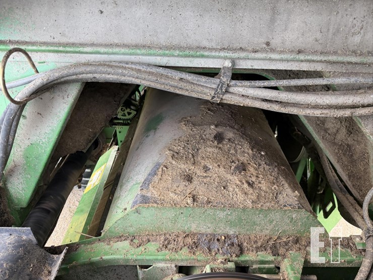 2009-john-deere-9770-sts-image-89