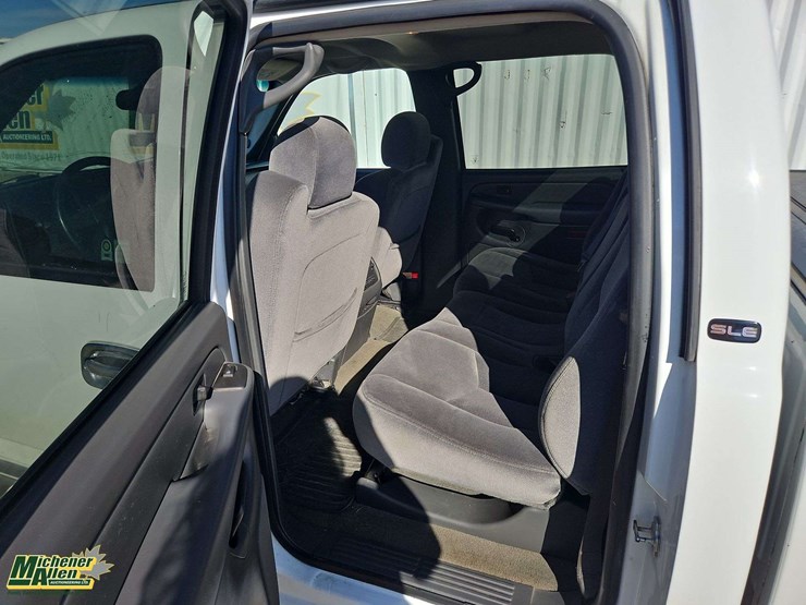 gmc-sierra-2500hd-image-14
