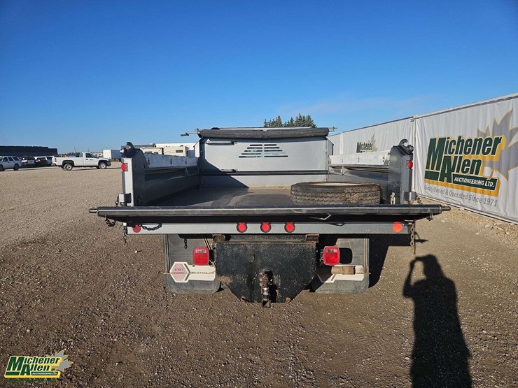 gmc-sierra-3500-image-28