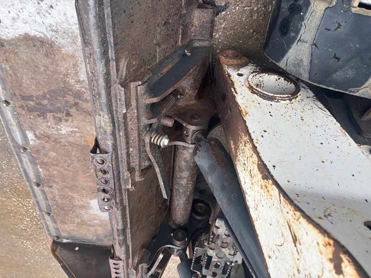 2015-bobcat-t770-image-53