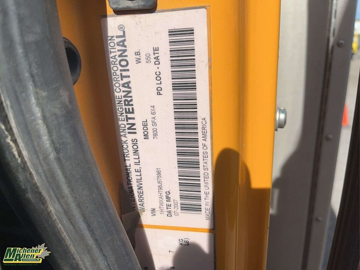 international-workstar-7600-image-25