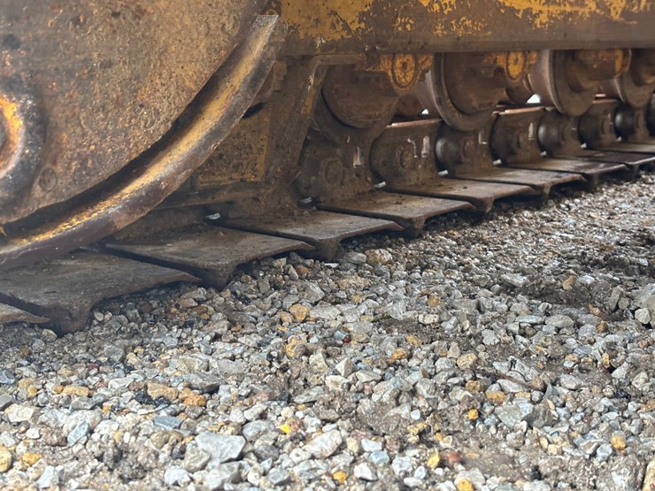 komatsu-d37e-2-image-14