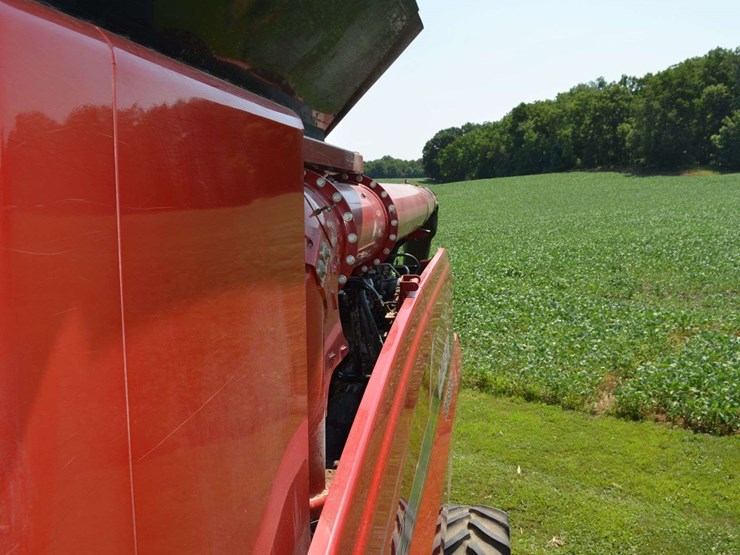 case-ih-8120-image-31