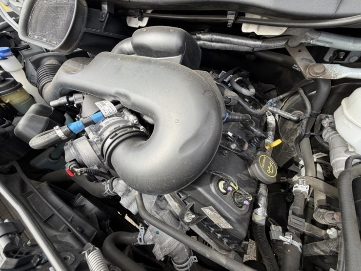 2019-ford-transit-image-11