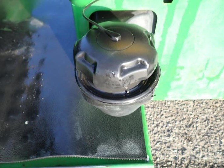2012-john-deere-gator-image-7
