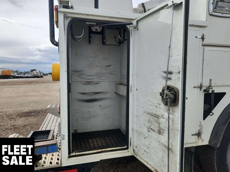 2013-international-durastar-4400-image-39