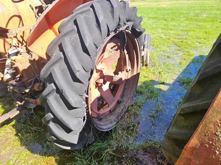 #2523-•-case-tractor-image-27