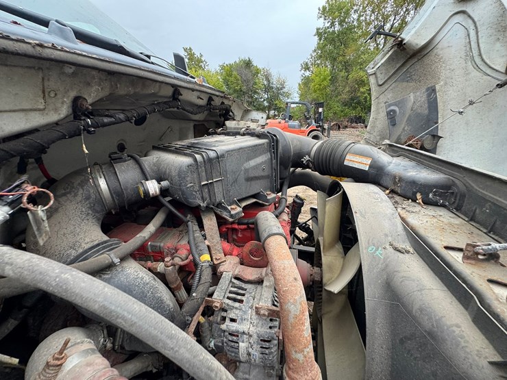 2015-ford-f650-image-61