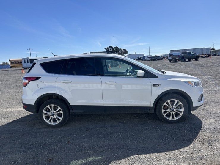 2017-ford-escape-image-6