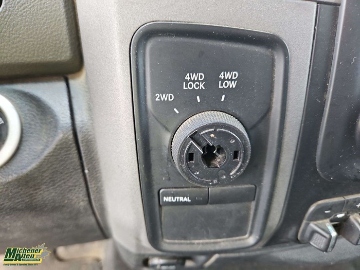 2014-dodge-1500-image-21